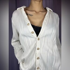 Fred David Groovy White Ivory Blouse Size M Gold Button Closure Old Money Slinky